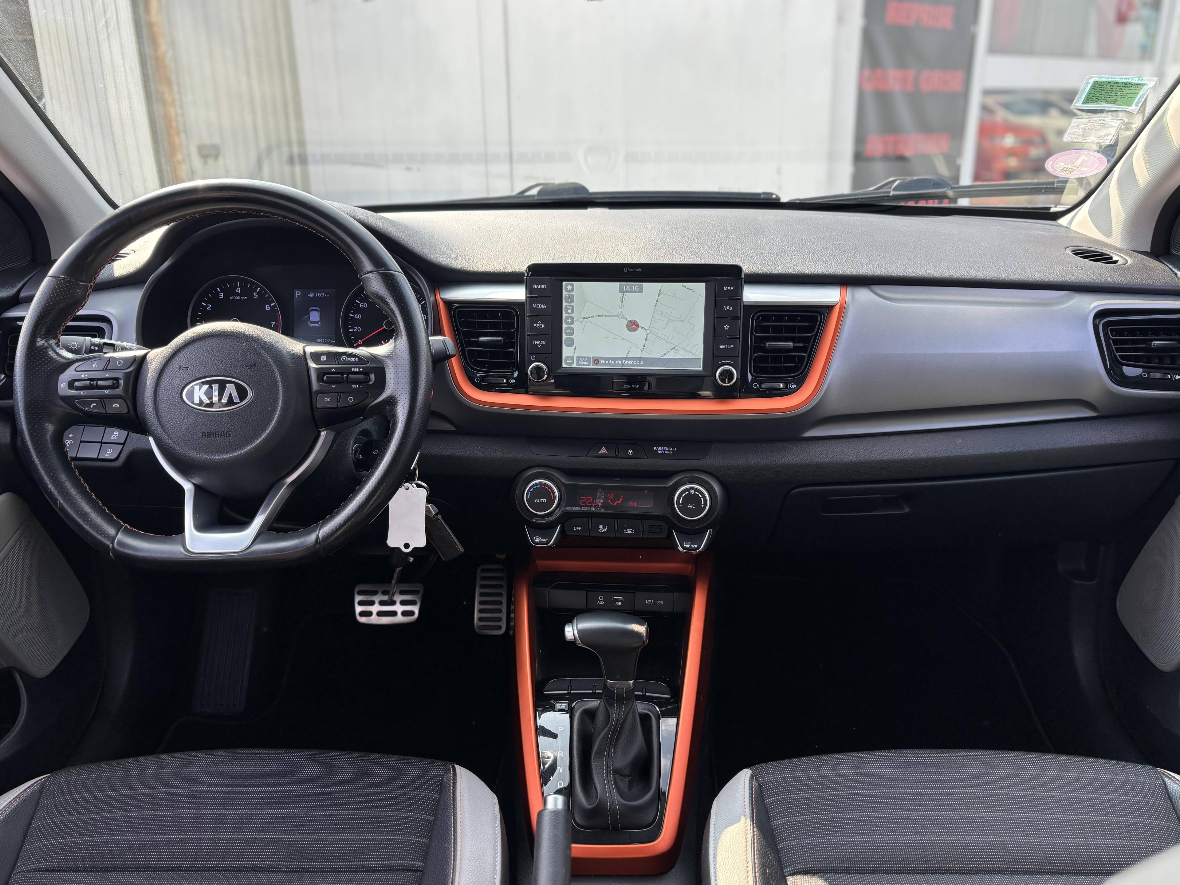 KIA STONIC