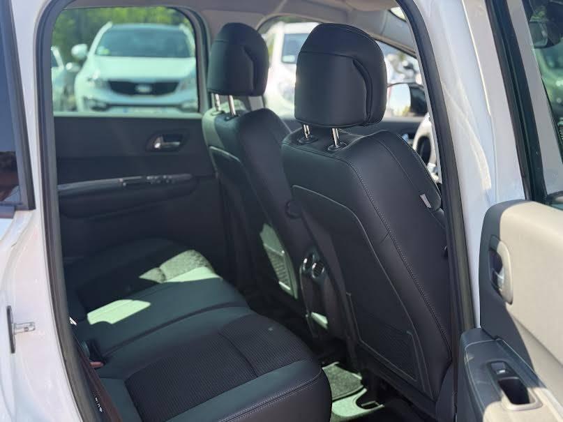 PEUGEOT 3008 HYBRID4