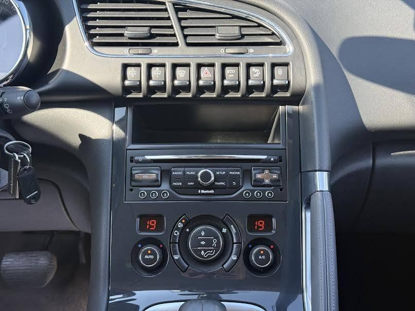 PEUGEOT 3008 HYBRID4