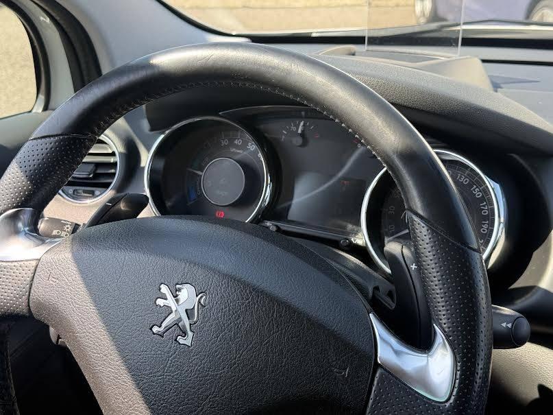 PEUGEOT 3008 HYBRID4