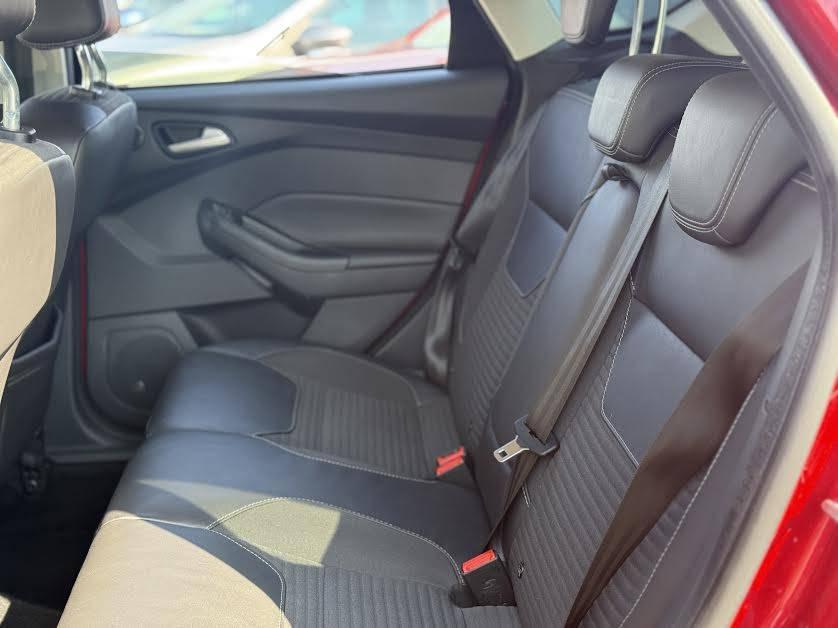 FORD FOCUS