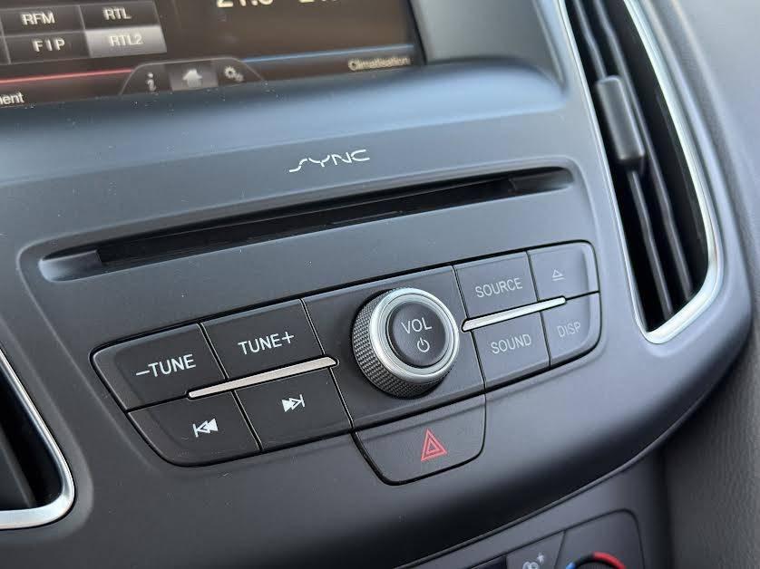 FORD FOCUS