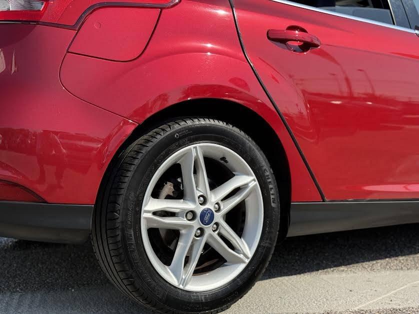 FORD FOCUS