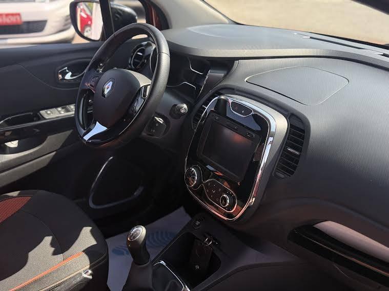 RENAULT CAPTUR