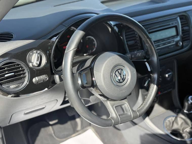 VOLKSWAGEN COCCINELLE
