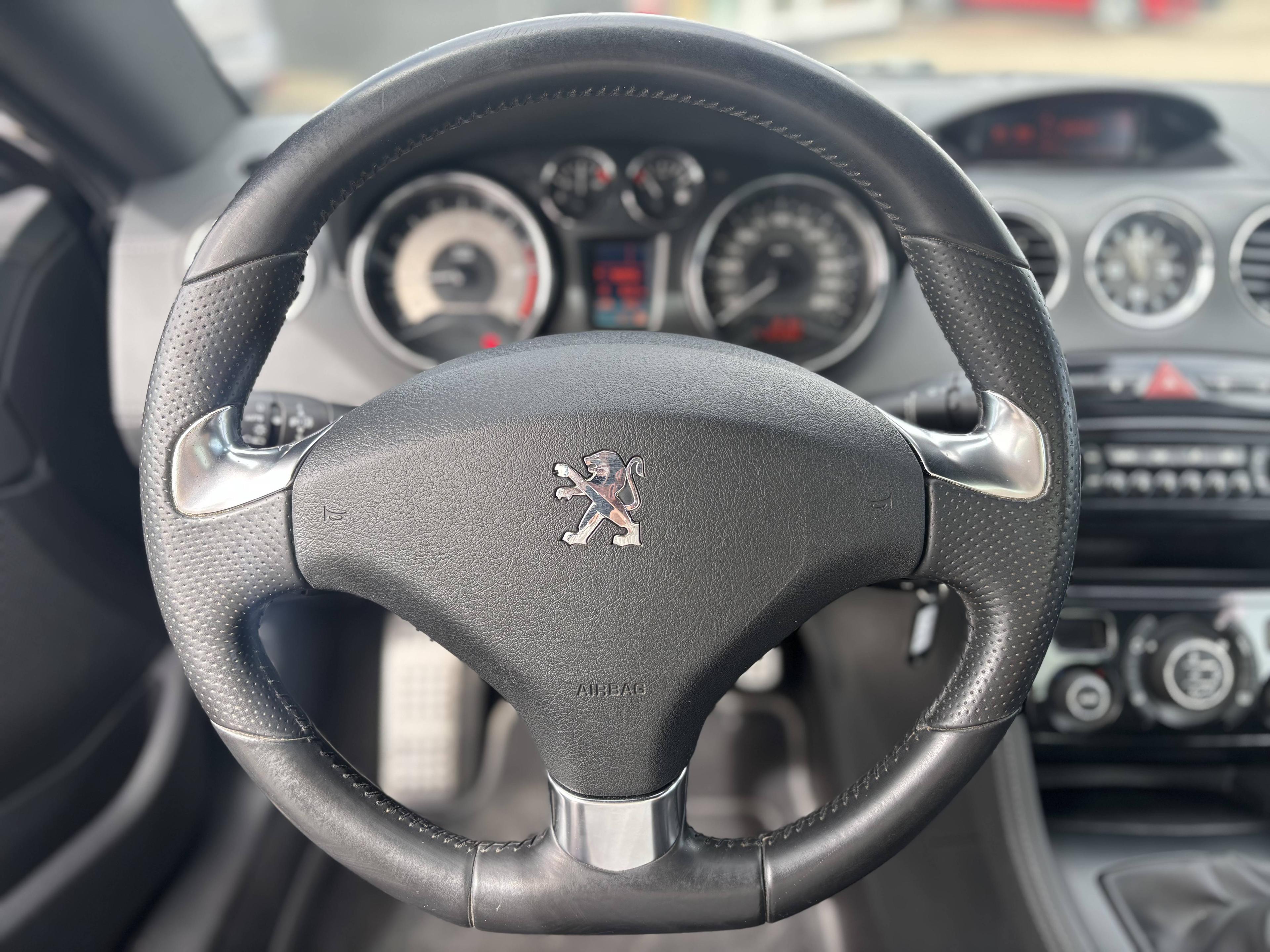 PEUGEOT RCZ