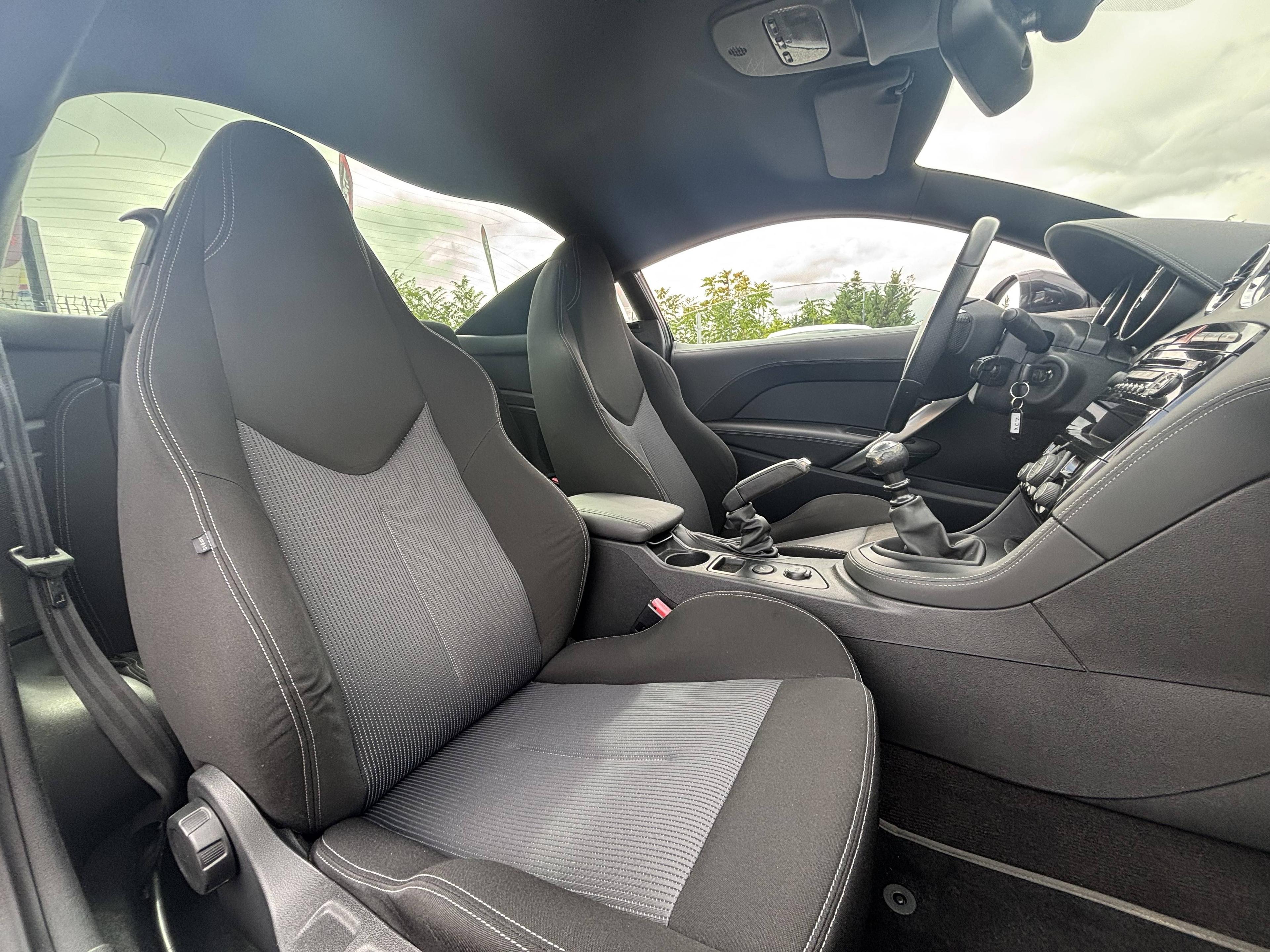 PEUGEOT RCZ