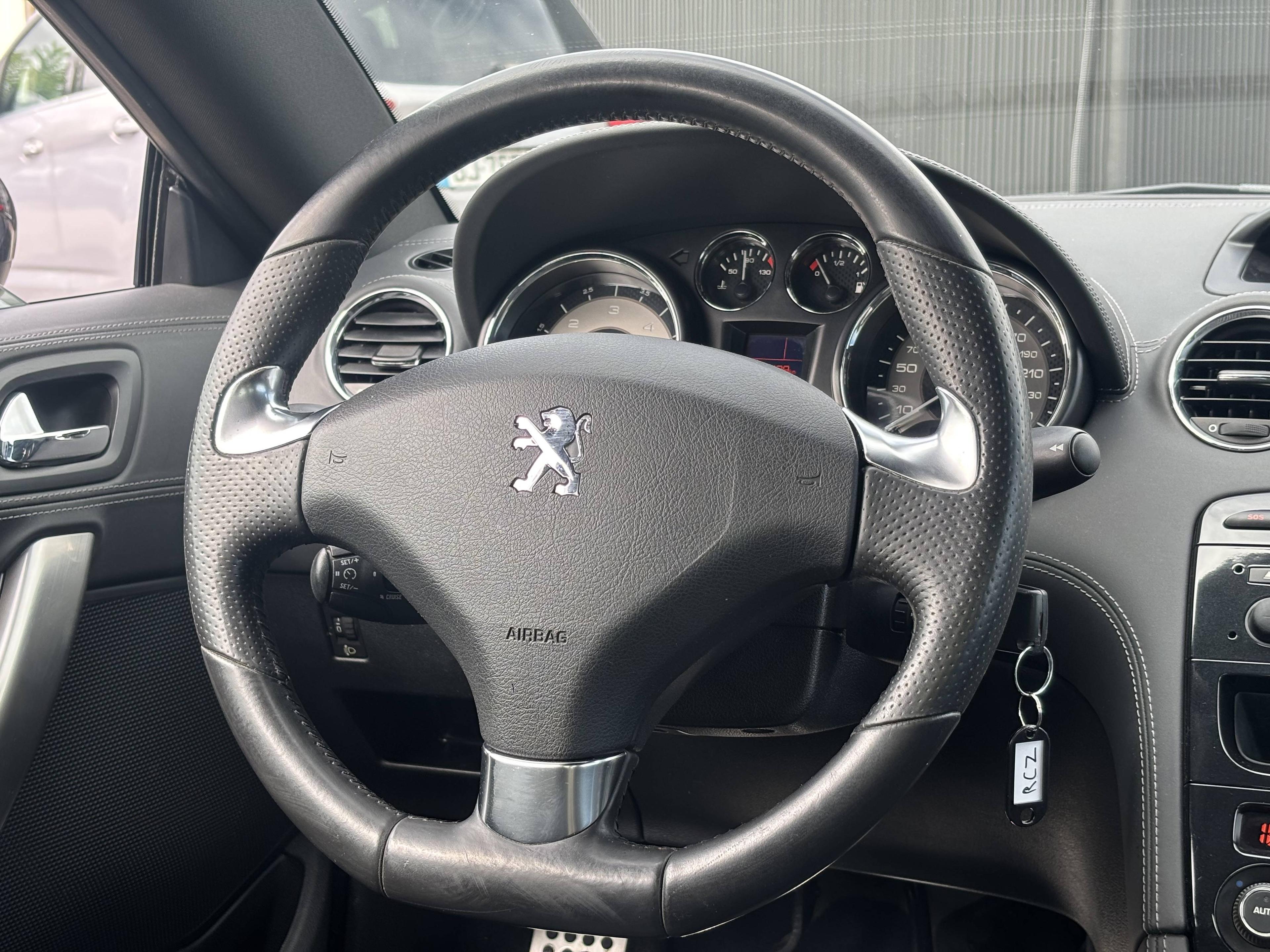 PEUGEOT RCZ