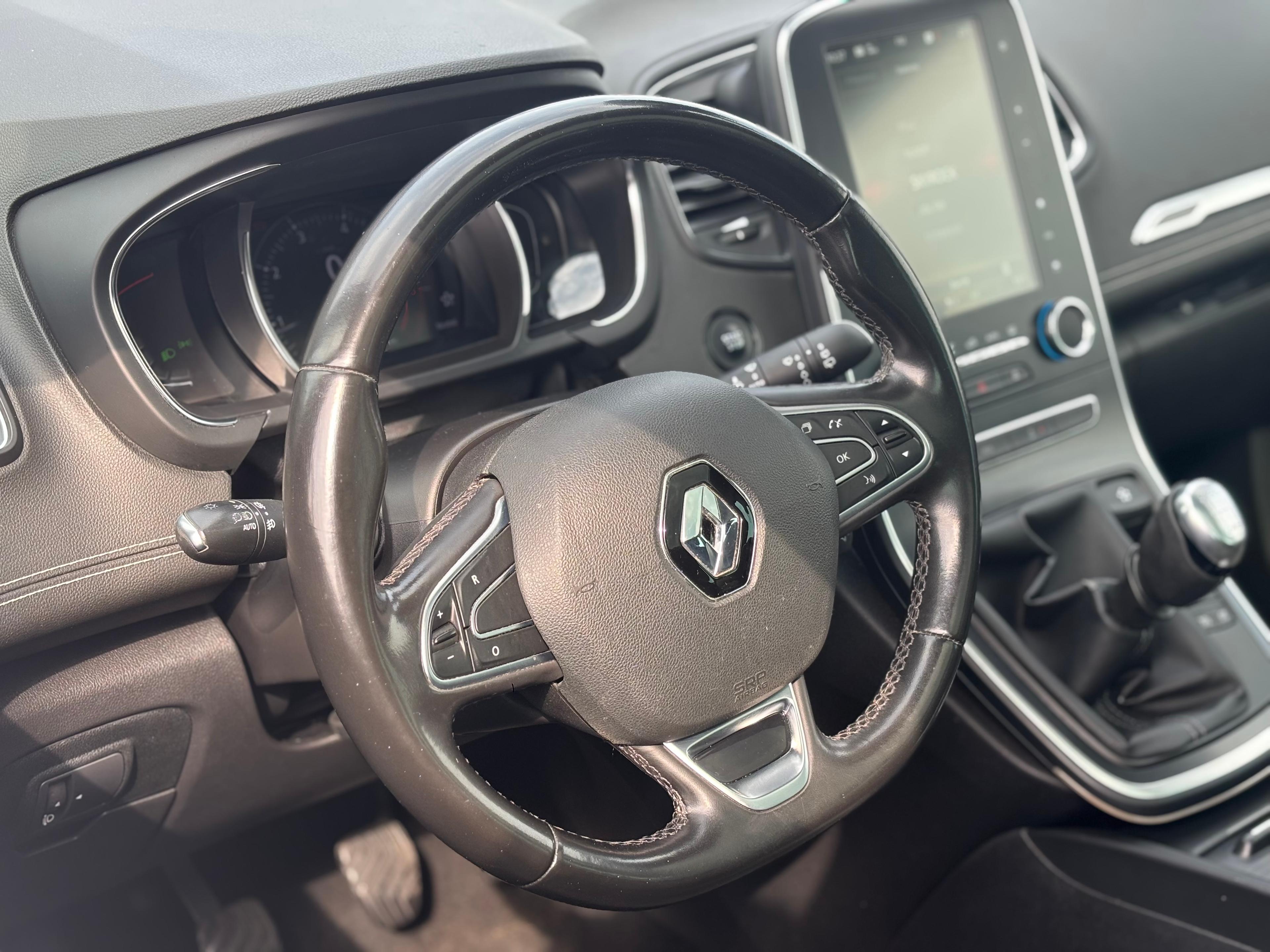 RENAULT GRAND SCENIC