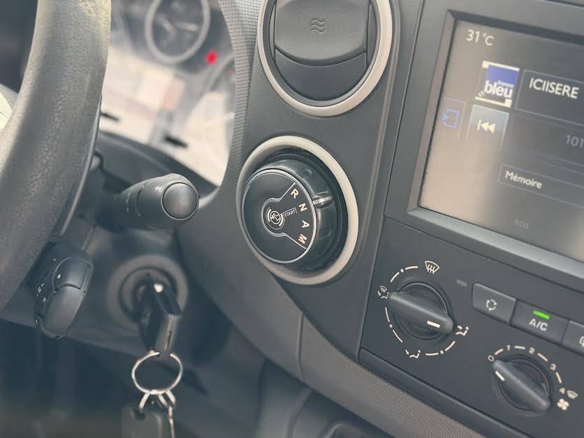 PEUGEOT PARTNER